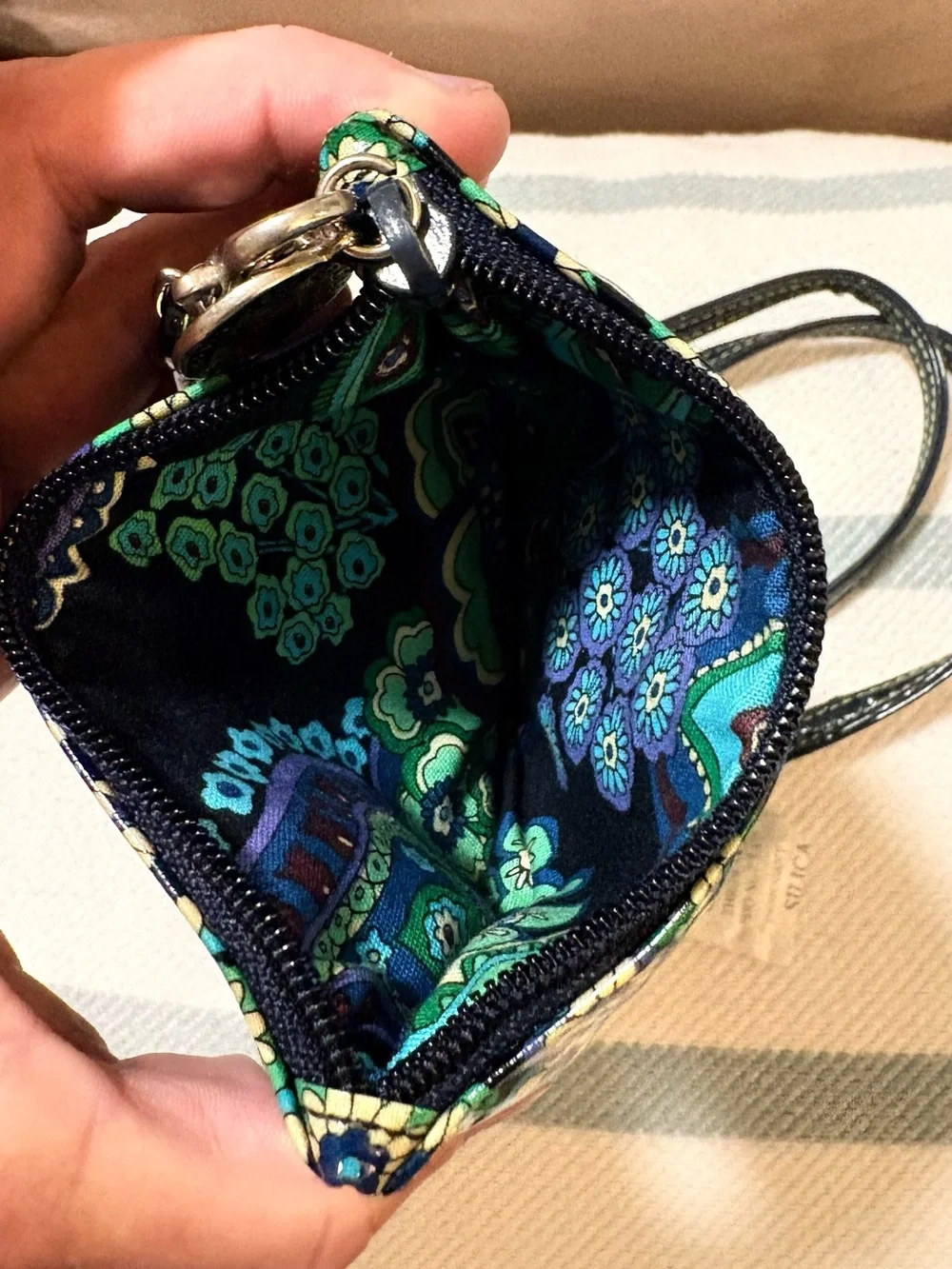 Vintage Vera Bradley crossbody vinyl bow shape, double pocket